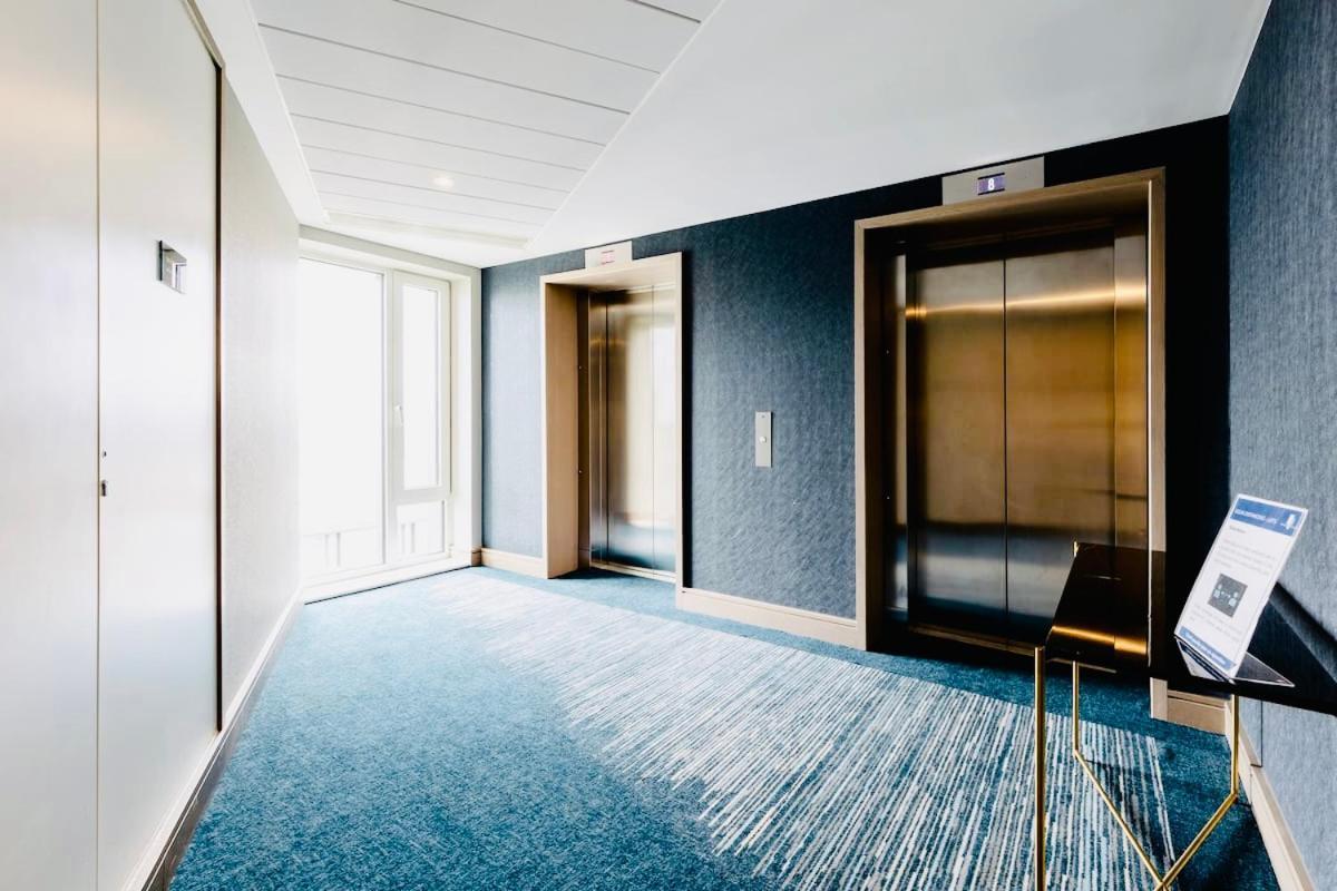 Executive Waterfront Split Penthouse Lejlighed London