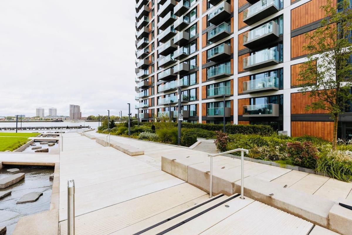 Lejlighed Executive Waterfront Split Penthouse *