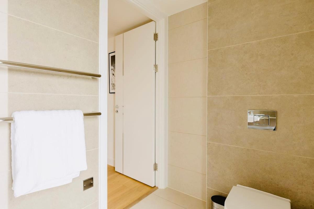 Lejlighed Executive Waterfront Split Penthouse London