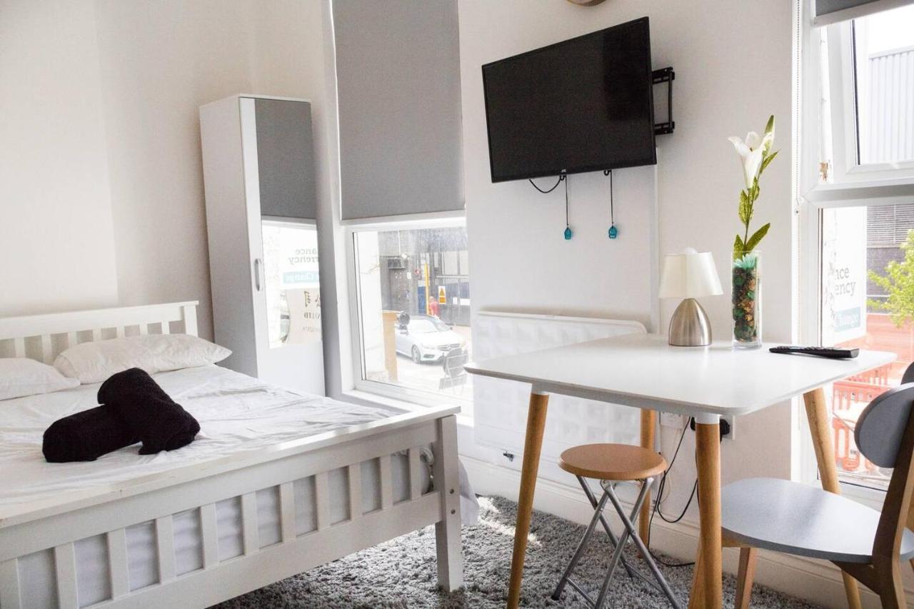 Euston Studio Apartment *
