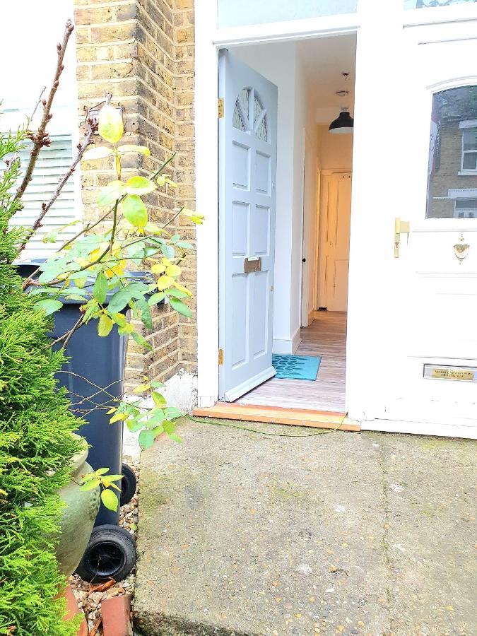 Wimbledon Ideal 1 Bedroom Ground Floor With Garden *