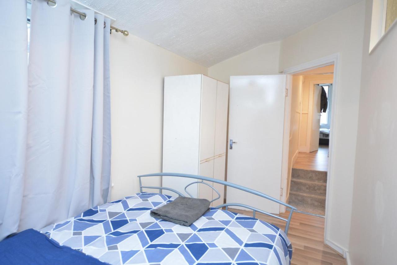Cheerful 4 Bedroom House In Greater * Londen
