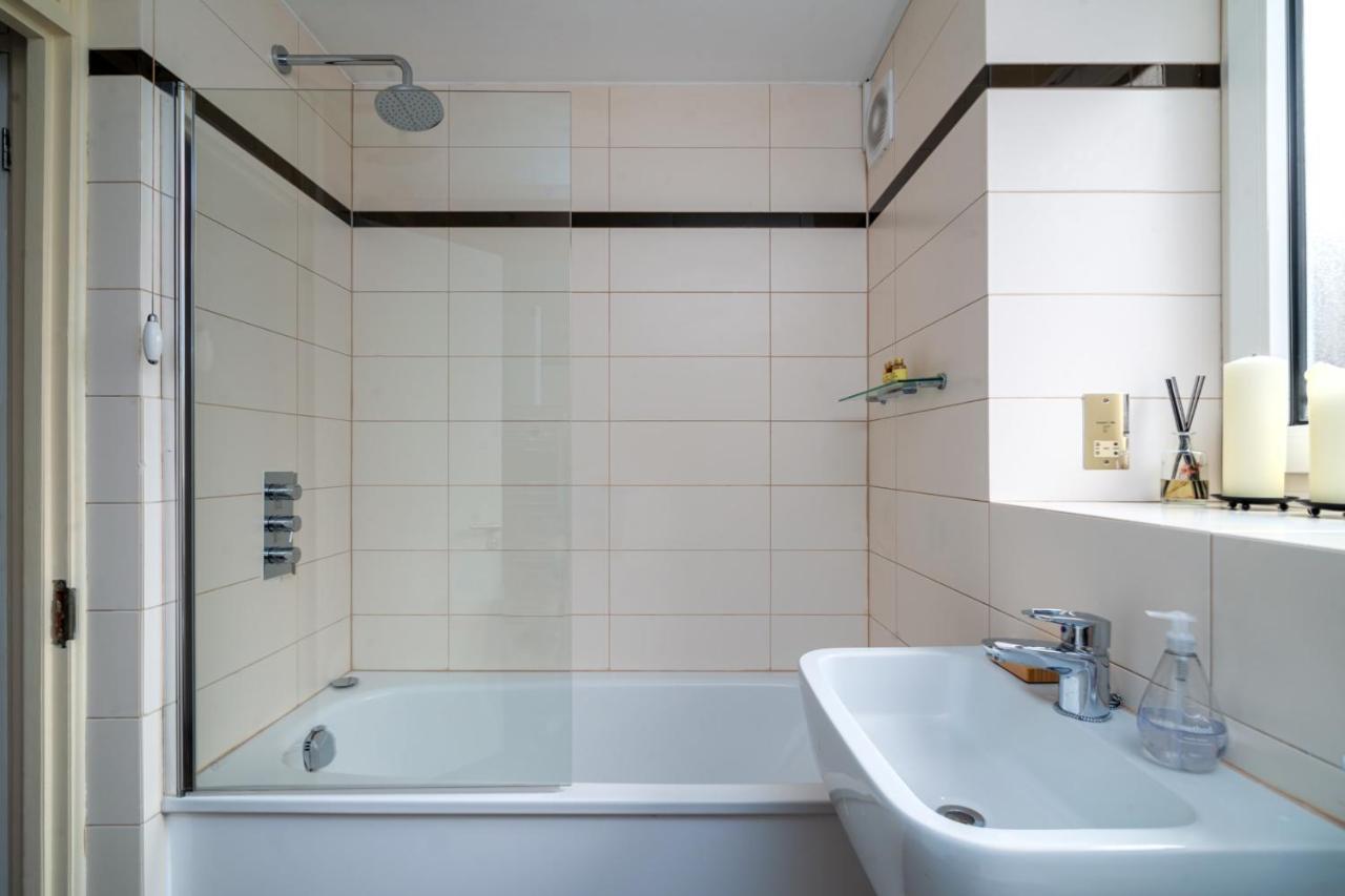 Guestready - Bright & Tranquil Putney Flat Sleeps Up To 3 Lägenhet London