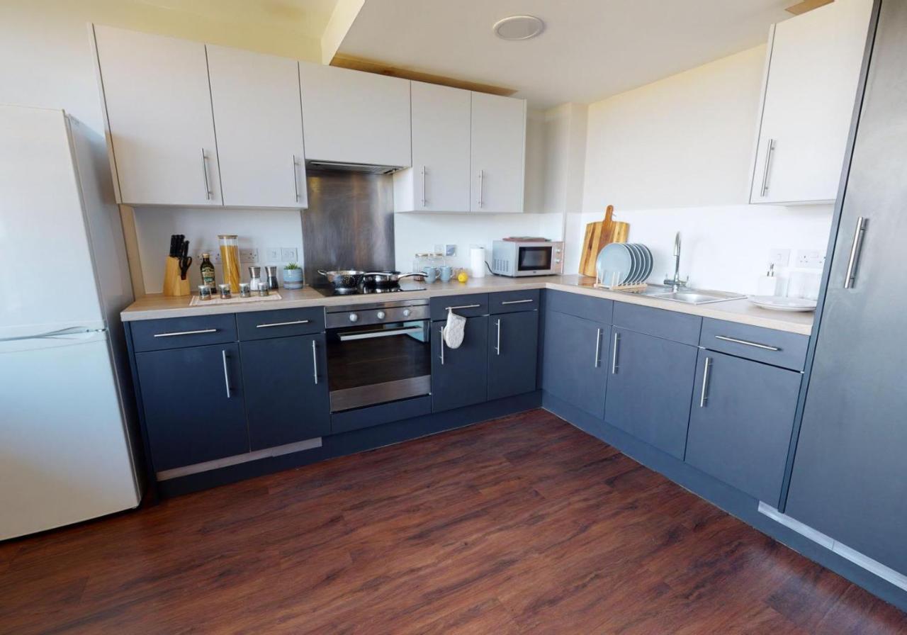 Private Bedrooms With Shared Kitchen And At Iq Tufnell House In Apartment London