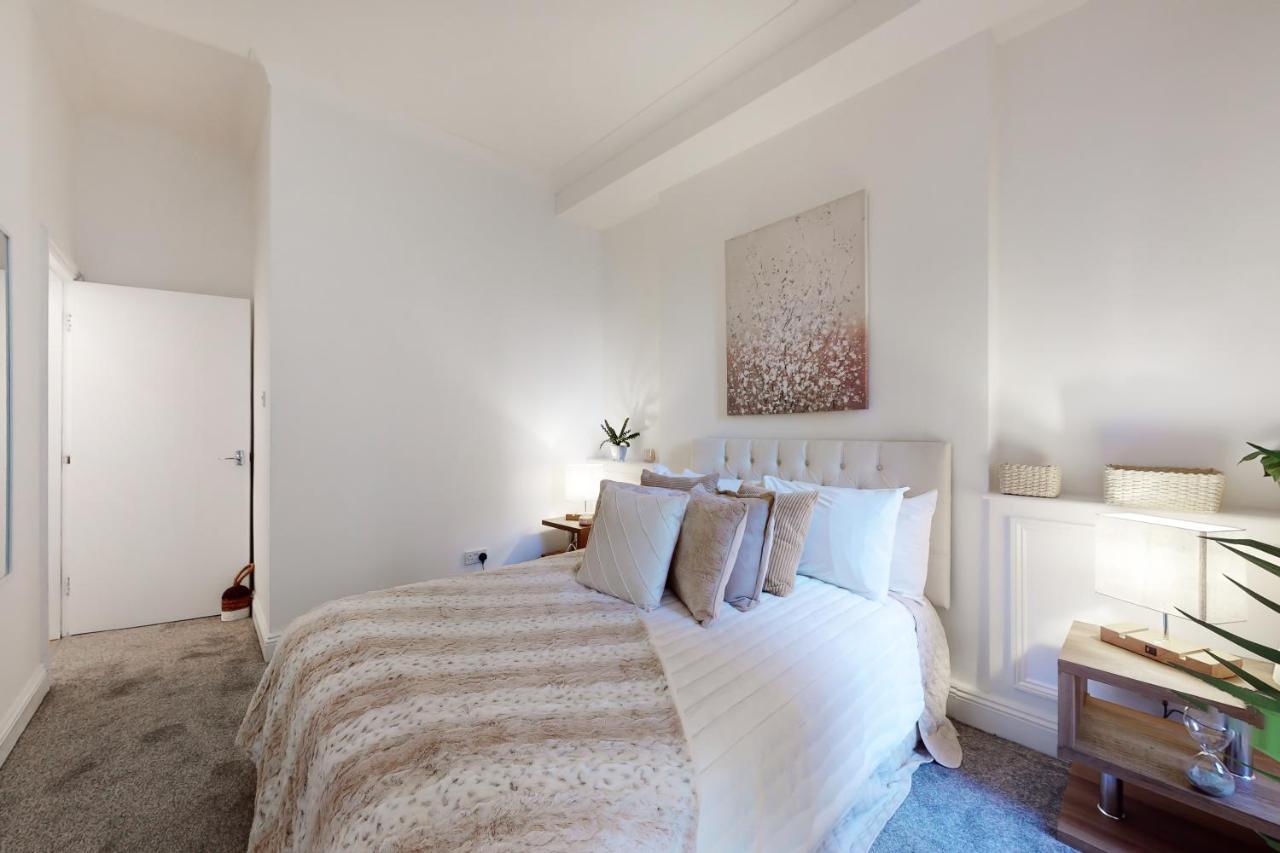 Park Lane Baker Street Apartment *