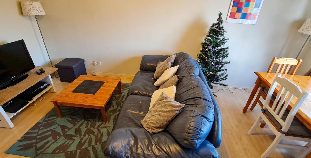 Sw19 - Quiet Split-level 2-bedroom Maisonette With Garden Appartement