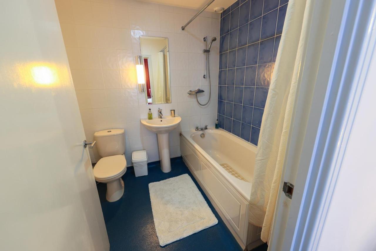 Bright Private - Peaceful Morden Location Lejlighed