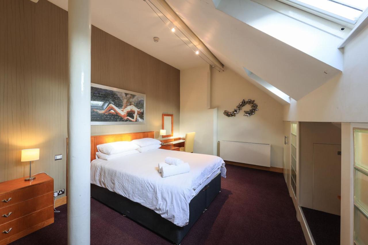 Bright Private - Peaceful Morden Location * London