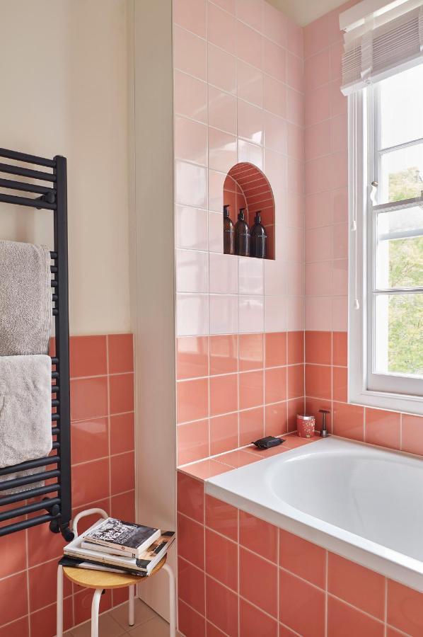 Joivy Stylish 2-bed House With Private Garden In Hackney London