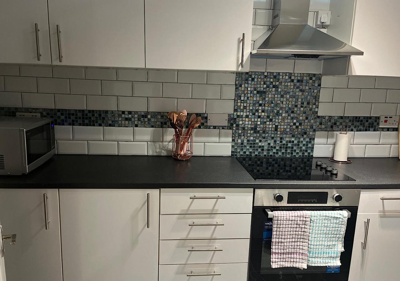 Leilighet Lovely 2 Bedroom With Parking Space