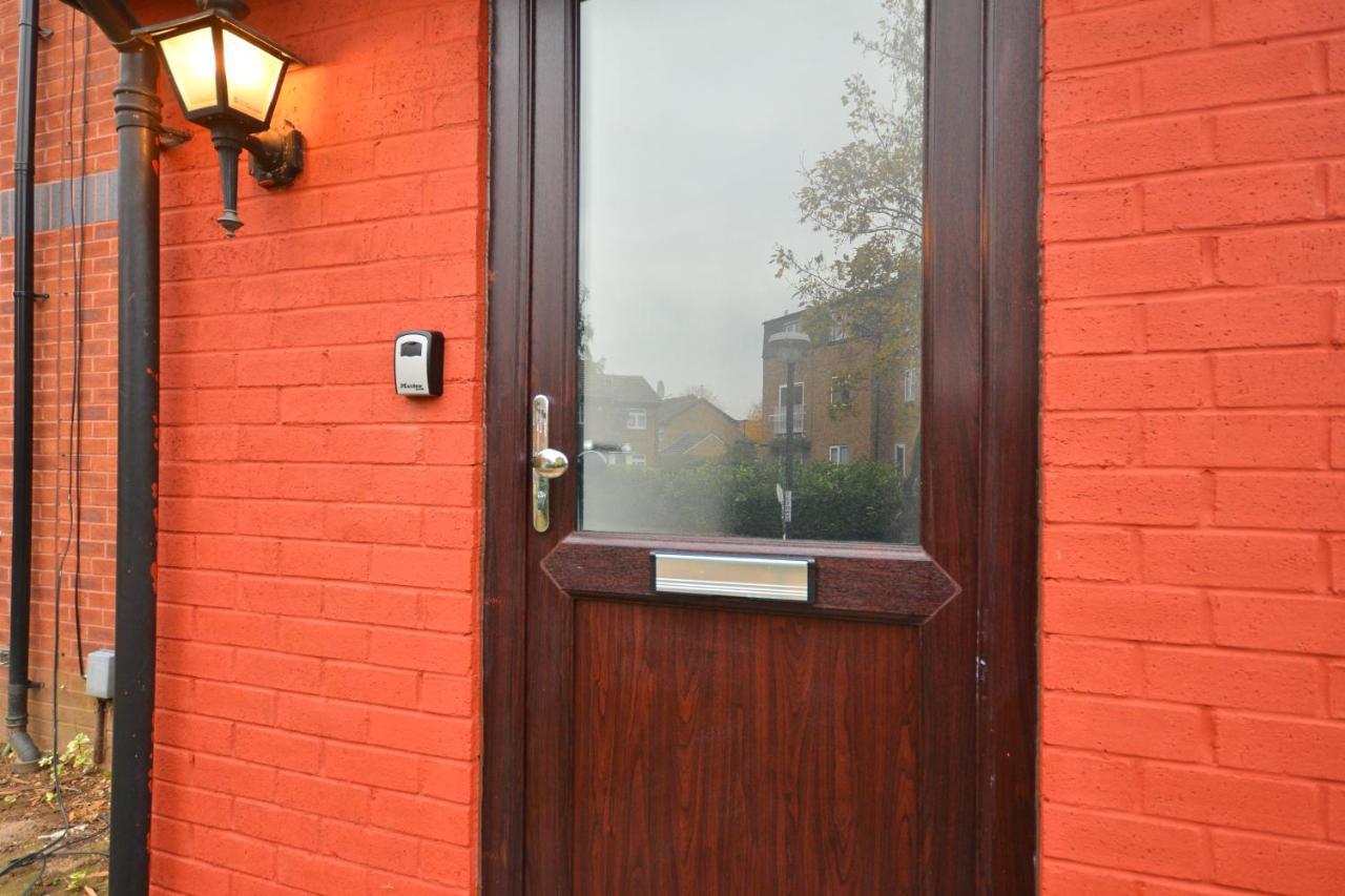 Lägenhet Newly Refurbished 3 Bedroom House *