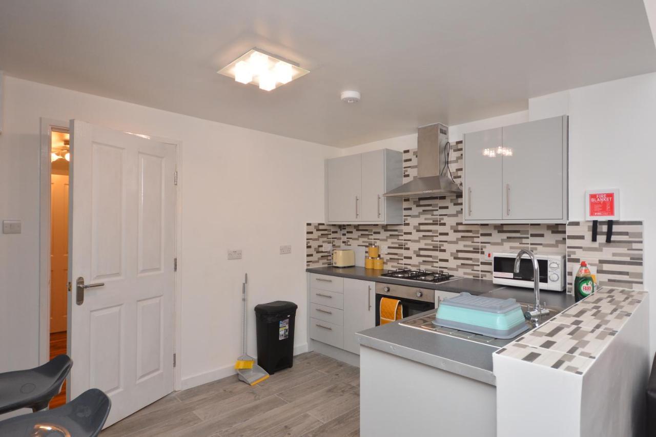 Appartement Newly Refurbished 3 Bedroom House Londen