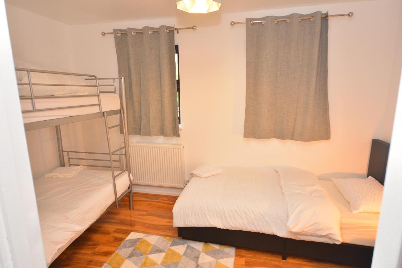 Lägenhet Newly Refurbished 3 Bedroom House *