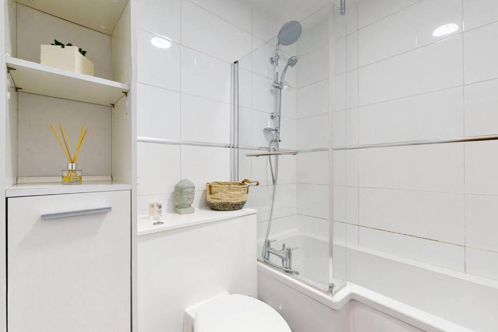 Fantastic 2 Bedroom Flat Near To Notting Hill Feriehus *