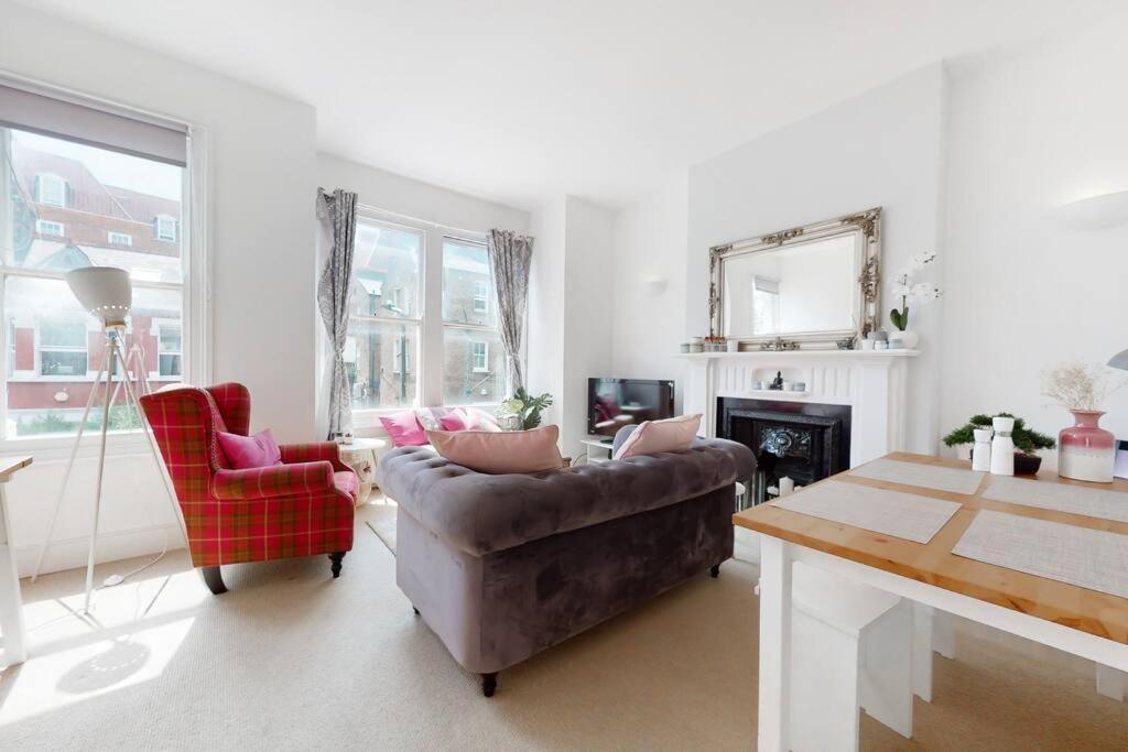 Apartment Superb 2 Bed Flat Next To Clapham South Station *