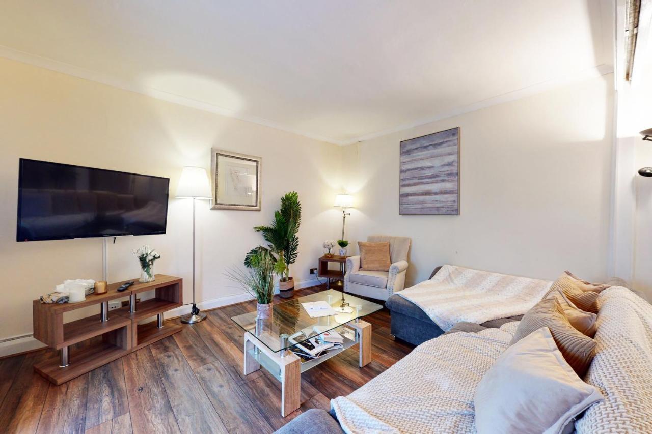 Park Lane Apartments/shaw House Apartment