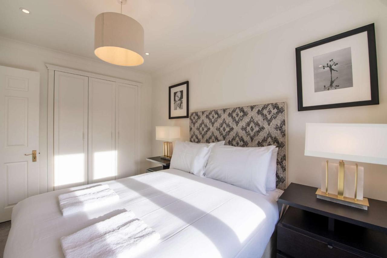 Somerset Court Kensington Apartment *