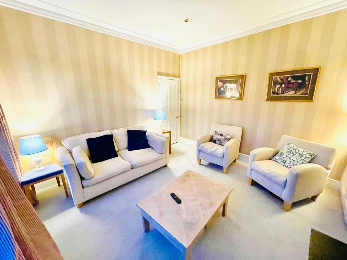 New Lovely 2-bedroom In Chelsea Apartment