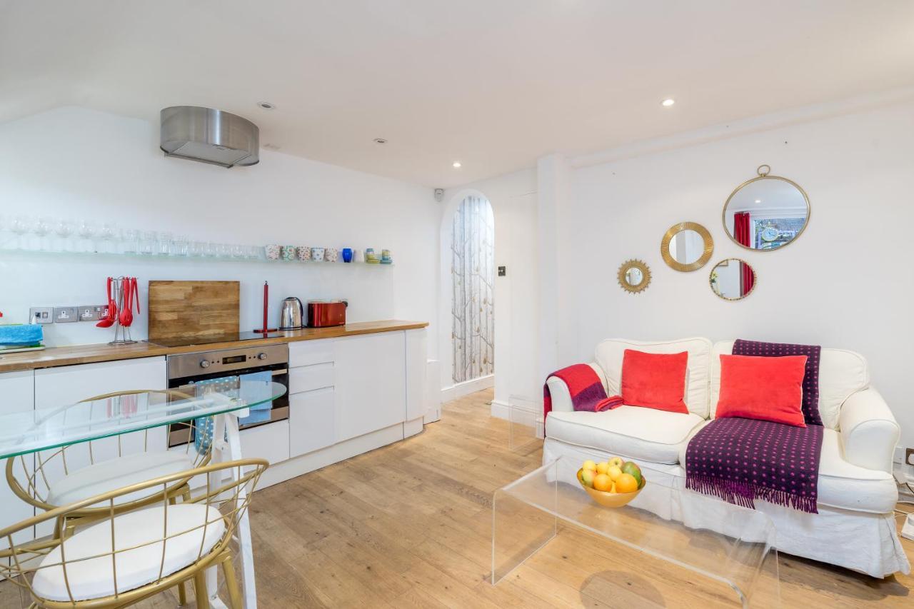 Stylish Flat With Private Yard In Shepherd Bush Lägenhet *