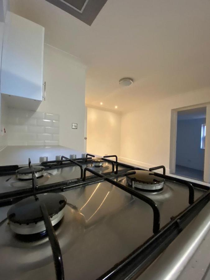 February Bliss Special, Unwind In Style With Our Exclusive Sa Promo, Book Now Apartment