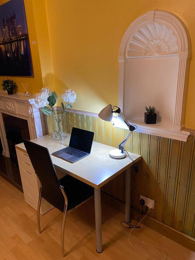 Excel 5min Custom House Station Parking Wifi Sleeps 6 Appartamento