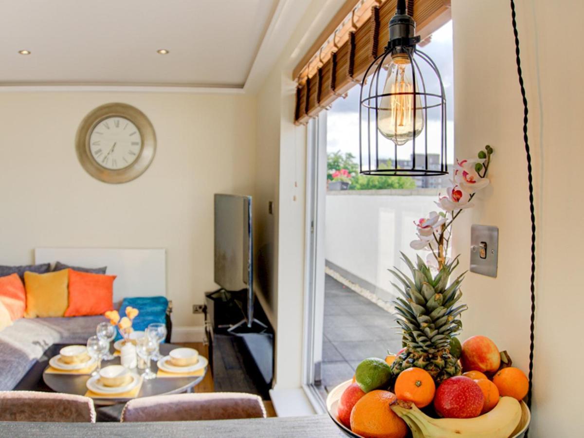 Appartement Pass The Keys Lovely 2-bedroom Flat With Balcony And Great Views *
