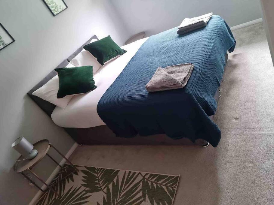 Bright, Spacious 4 Bed With A Jacuzzi! Leilighet