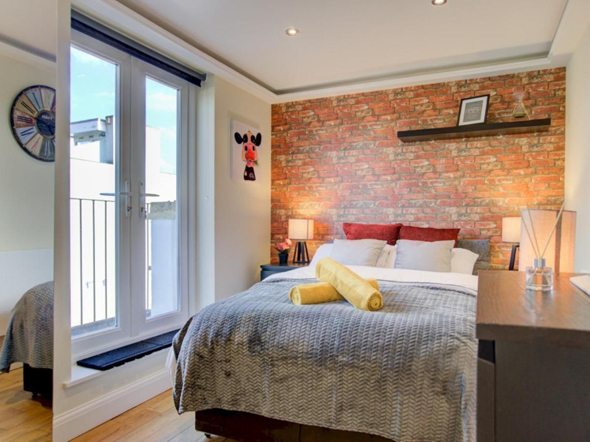 Appartement Pass The Keys Lovely 2-bedroom Flat With Balcony And Great Views Londres