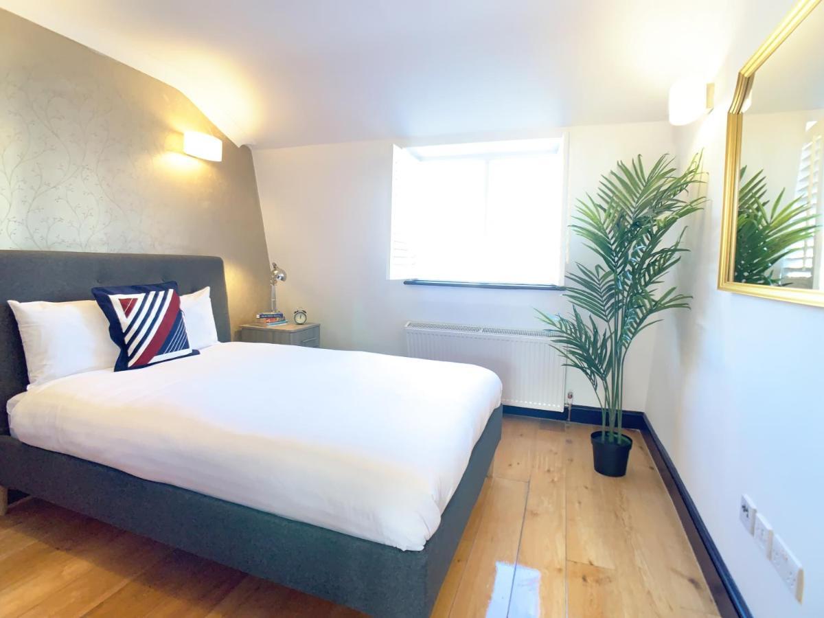 Thames Residences Hyde Park Apartment
