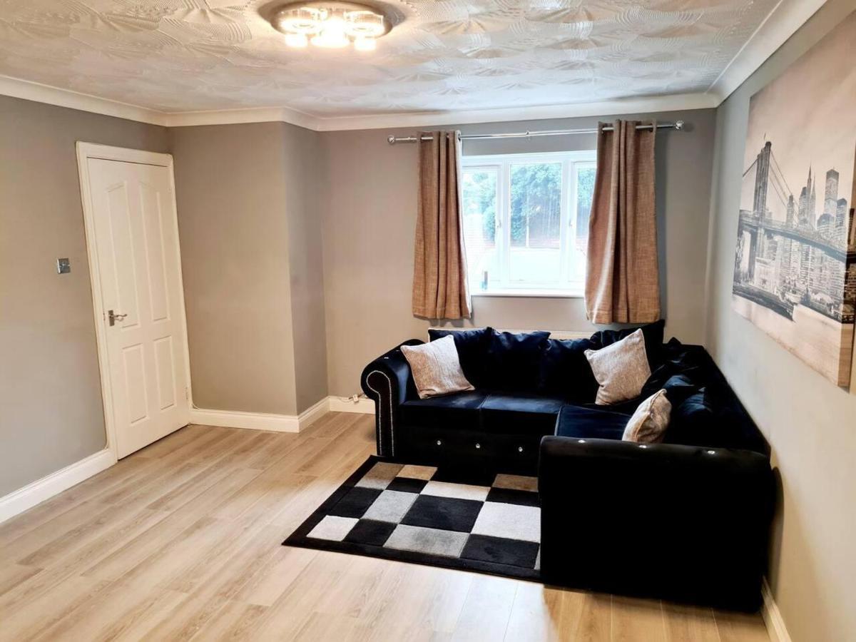 Semesterbostad Modern & Spacious - Walk To Excel- Parking London