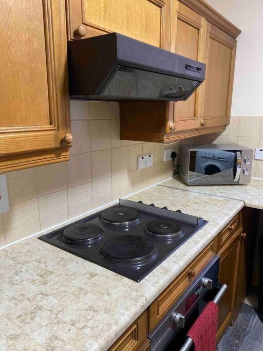 Smartrips Beckton Townhouse With Parking * Londra