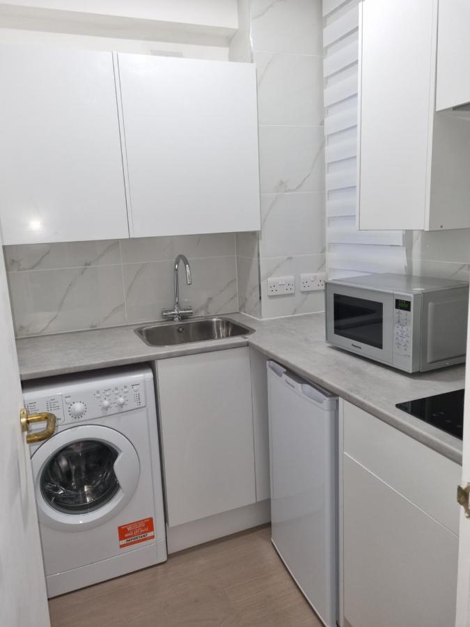 Cosy Studio In The Heart Of Chelsea Apartment *