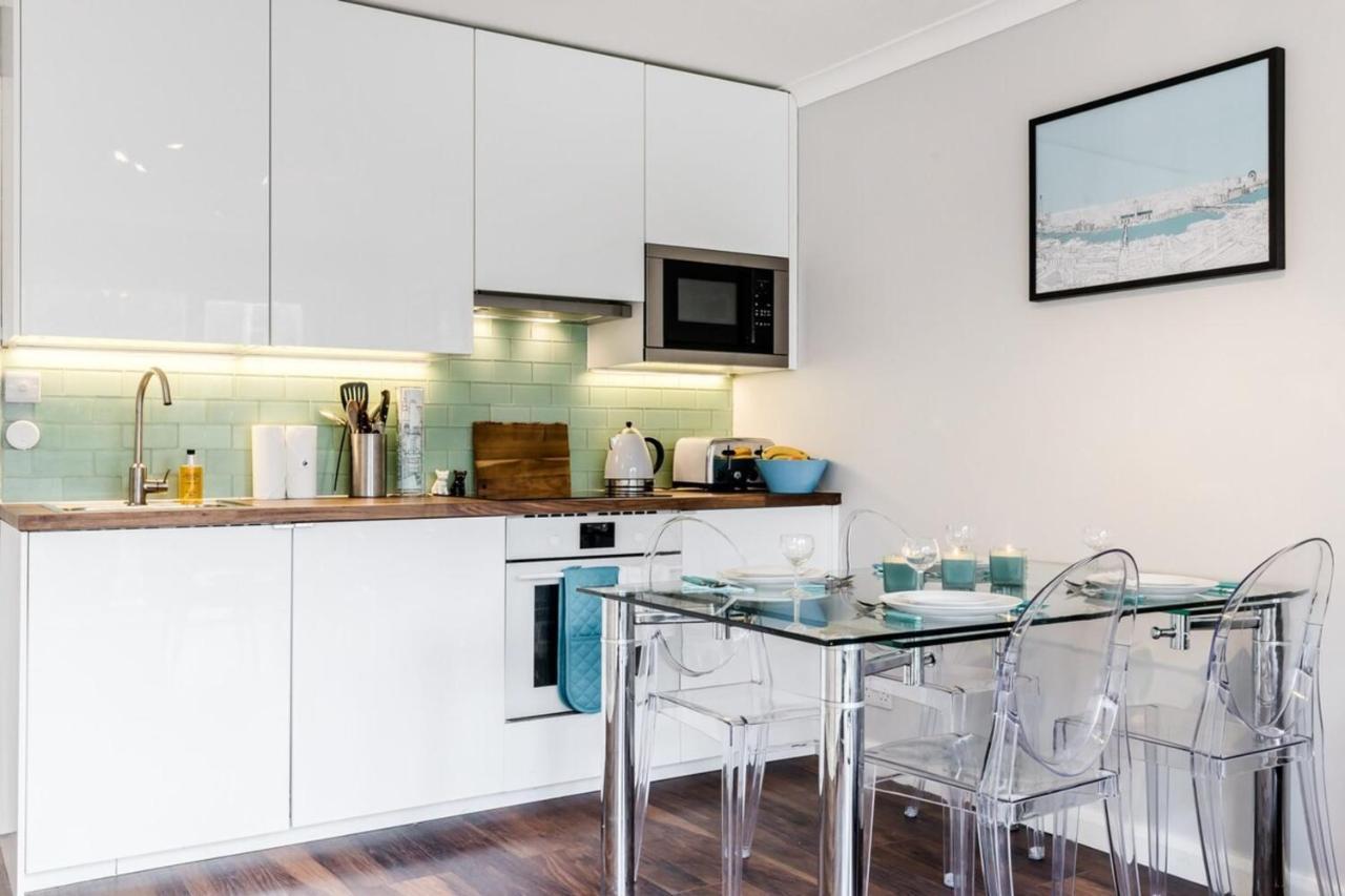 Lovely 2 Bedroom Near South Bank Appartement *