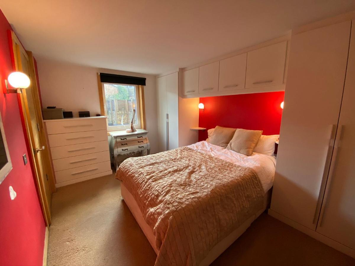 A Sun Drenched Garden Flat In The Heart Of Fulham London
