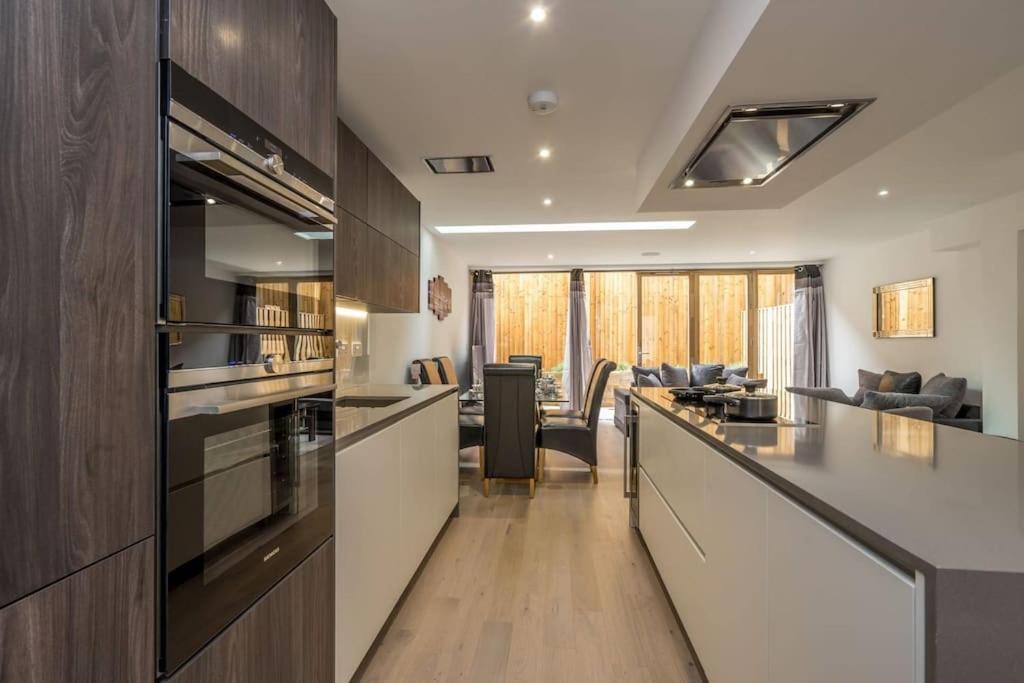 Luxurious & Modern Townhouse In Hammersmith Appartamento *
