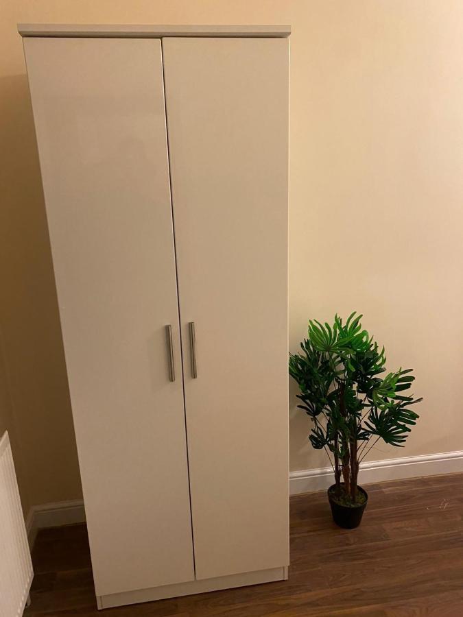 Rum i privatbostad Cosy Ealing *