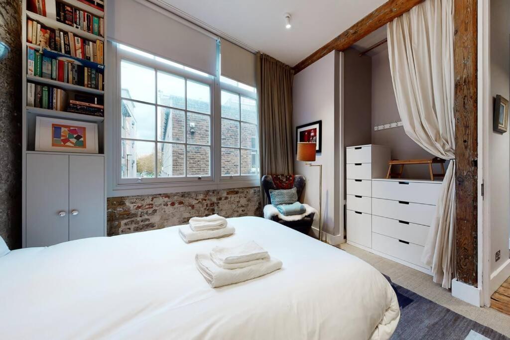 Apartment Stylish 2 Bedroom 2 Bathroom Flat In Islington London
