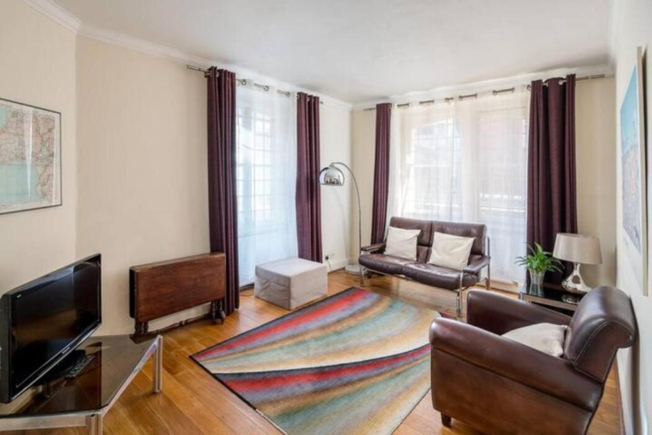 Lägenhet Cosy 2 Bedroom In Bayswater
