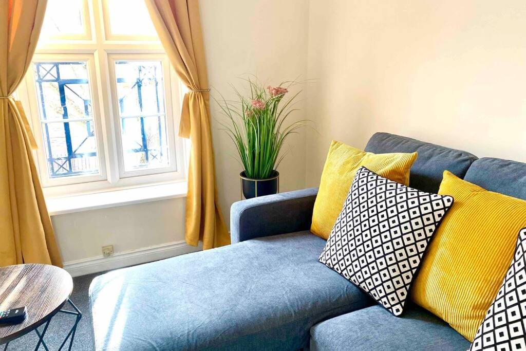Appartamento Smartrips Beckton Townhouse With Parking Londra