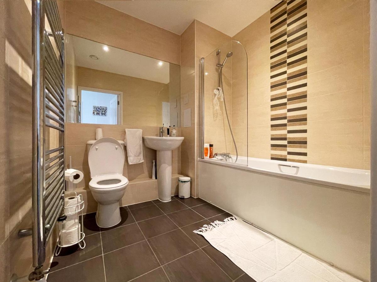 Apartment In Greenwich