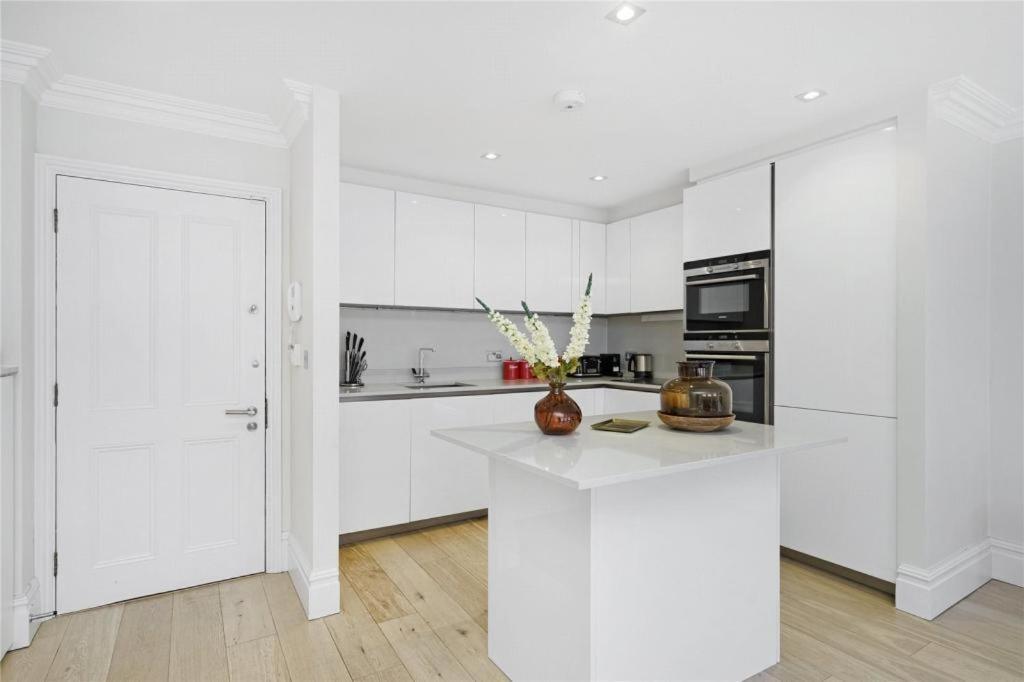 Stunning 2 Bed - Bond Street&selfridges! Apartment