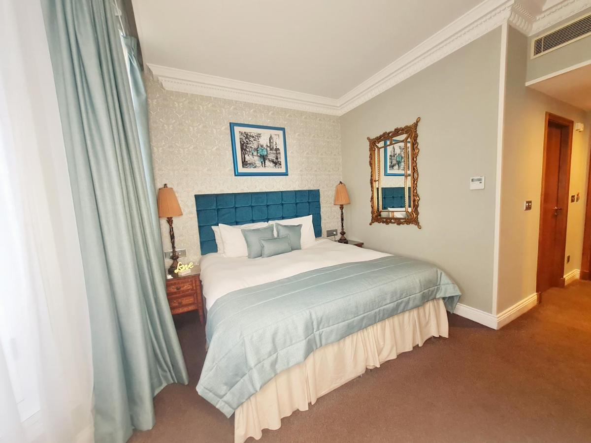 Ashburn Hotel 4*