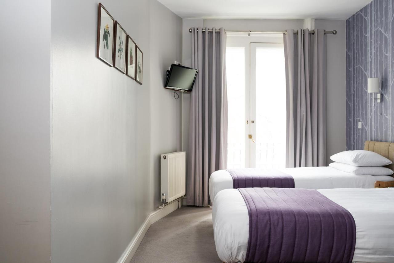 Hotel 63 3*
