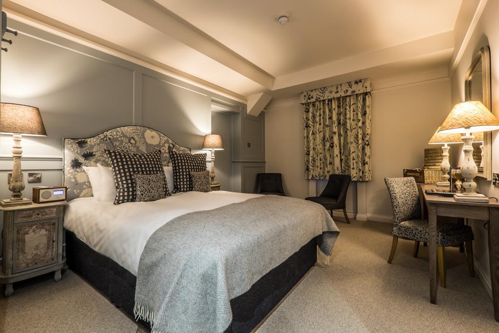 Hotel Coach & Horses