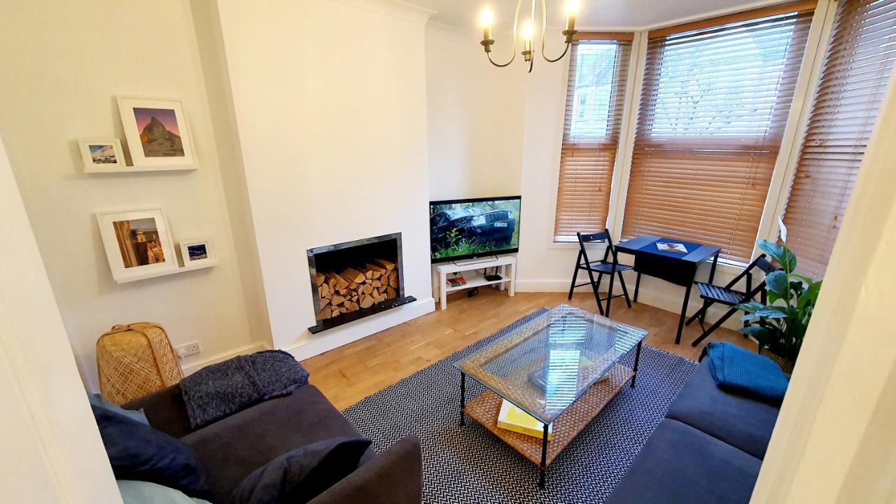Appartamento Lovely 2 Bedroom Period Garden Flat. Londra