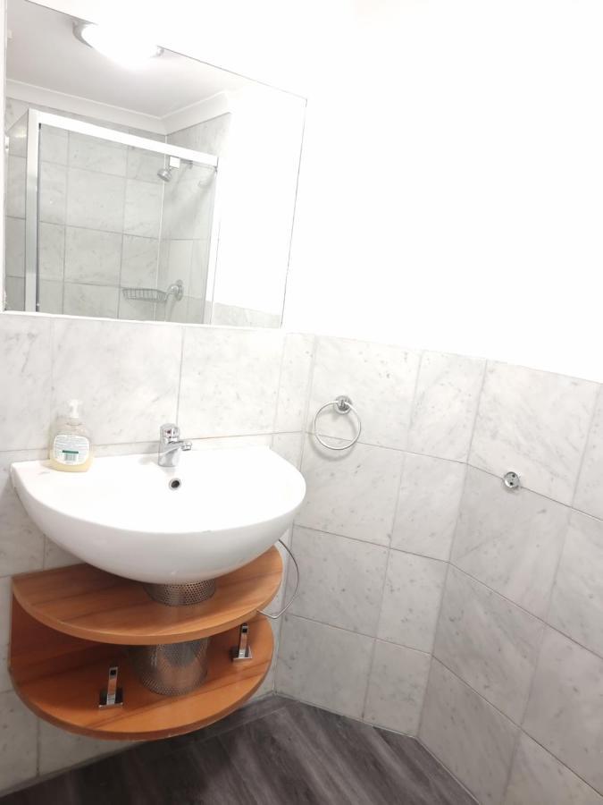 Appartamento F23-spacious Studio Fits 4 Near Paddington *