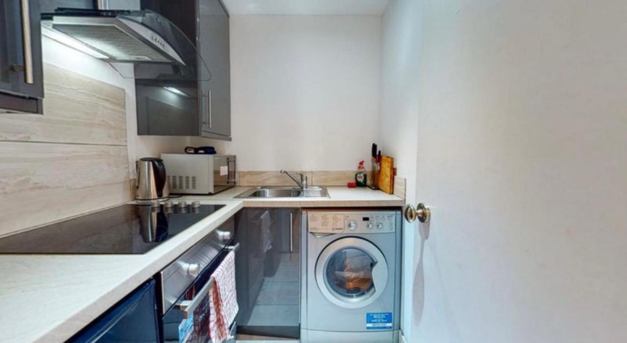 South Kensington Apartment