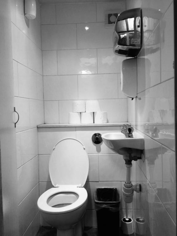 Arsenal Tavern Hostel * London