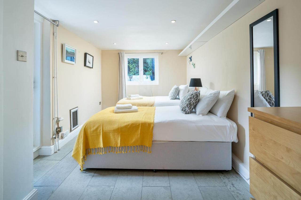 Sleek Flat With Communal Courtyard Appartement Londres