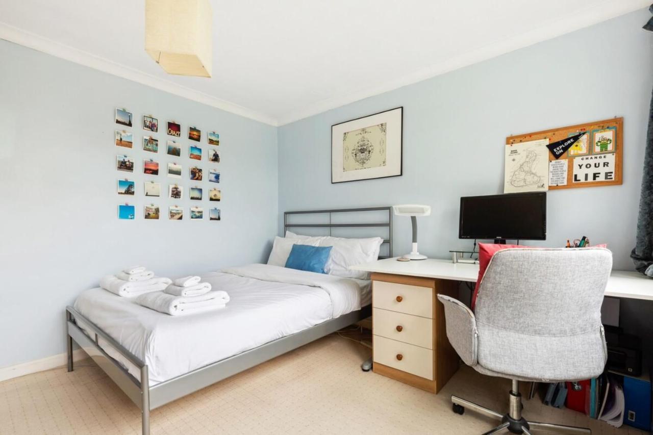 Spacious 2 Bedroom In Cricklewood Londen